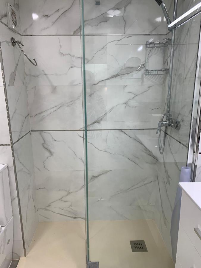 Salesas Centro Comercial Corte Ngles- Apartment *